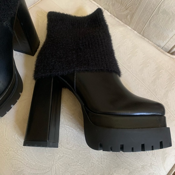 Dolls Kill Black Platforms Ankle Sock Boots BNIB - Picture 8 of 13